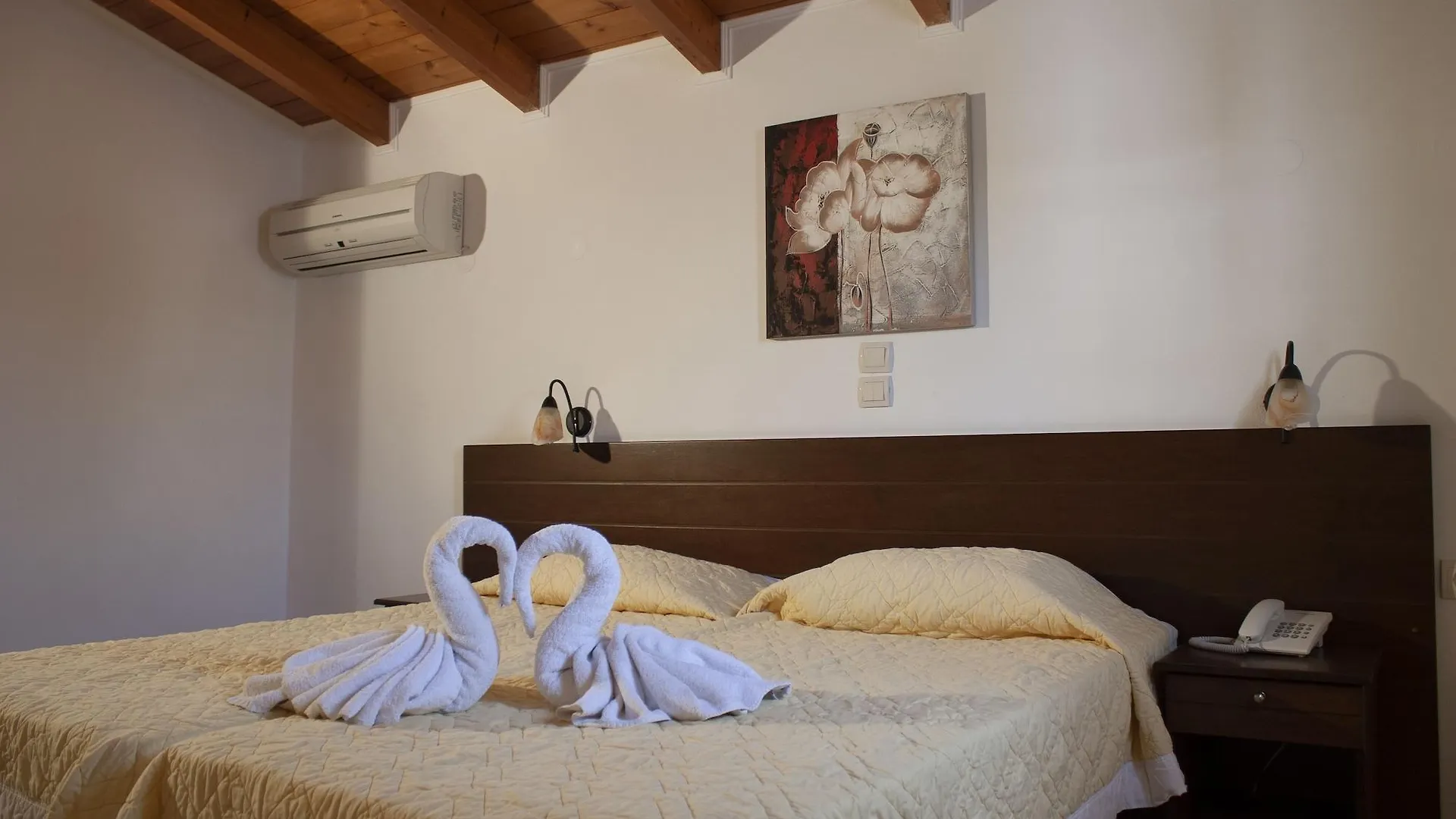 Blue Sky Hotel Apartments Rethymno 3*,